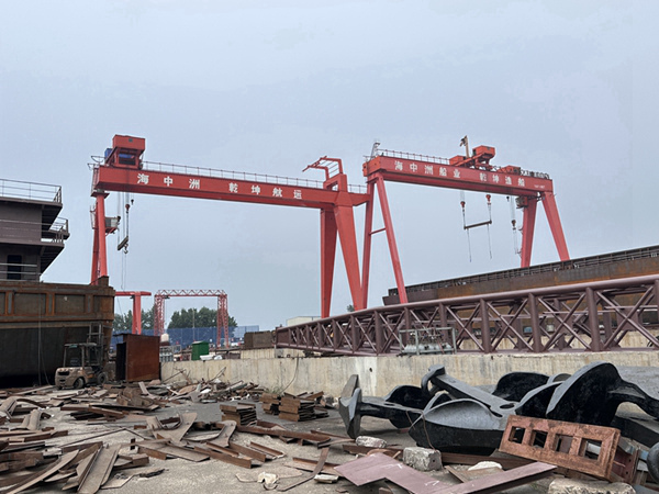 山東營口造船門式起重機(jī)廠家造船門式起重機(jī)自動化程度高