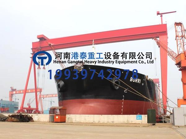 造船龍門吊的防搖裝置如何保障作業穩定性