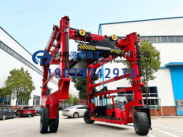 集裝箱跨運(yùn)車在堆垛作業(yè)中的精準(zhǔn)度如何把控
