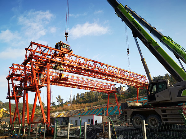 安徽滁州龍門吊廠家80噸工程門式起重機銷售