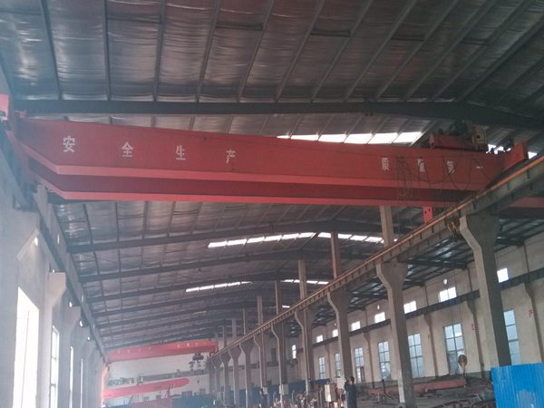 江西南昌行車行吊廠家重視操作安全