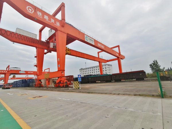 甘肅定西集裝箱起重機廠家的驅動控制