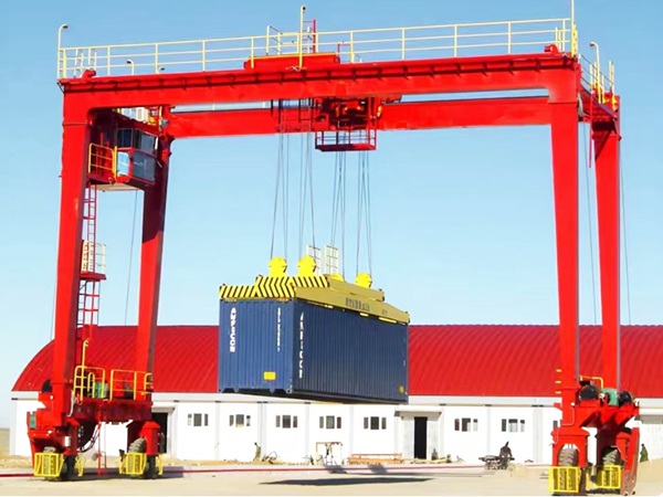 四川宜賓集裝箱起重機廠家提高設備工作效率