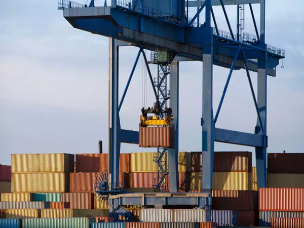 山東東營(yíng)集裝箱起重機(jī)廠家及時(shí)更換吊鉤